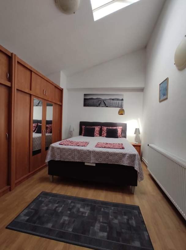 Apartment Amans 1 Pula Buitenkant foto