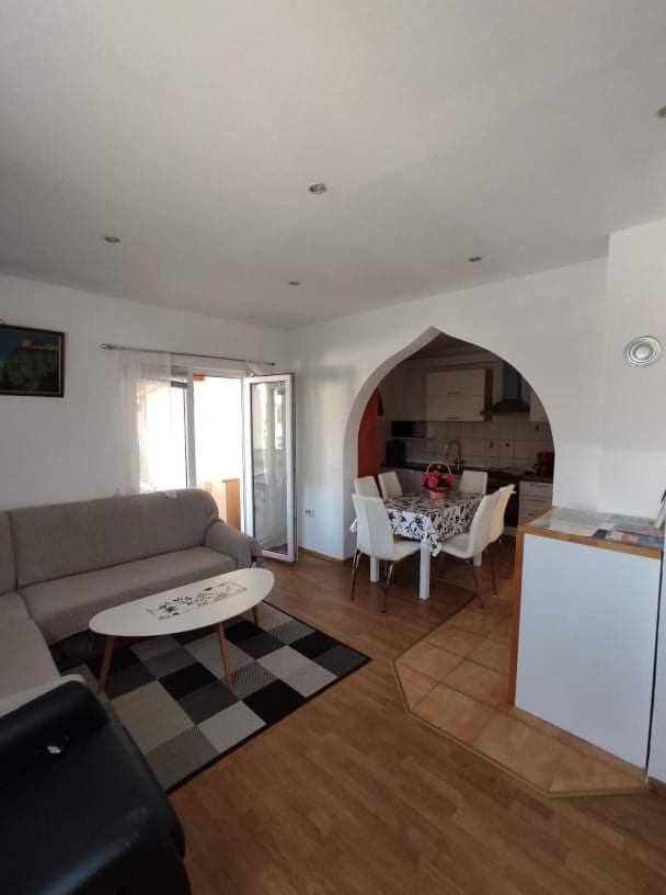 Apartment Amans 1 Pula Buitenkant foto